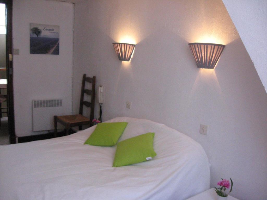 Hotel Notre Dame De Fourviere Lourdes Szoba fotó